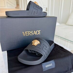 Versace Black and Gold Medusa Rubber Slide Sandals Sz 39